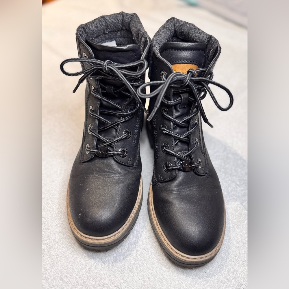 Bench girl’s / women’s Black faux Leather Boots - Combat Boots. Jayme style.